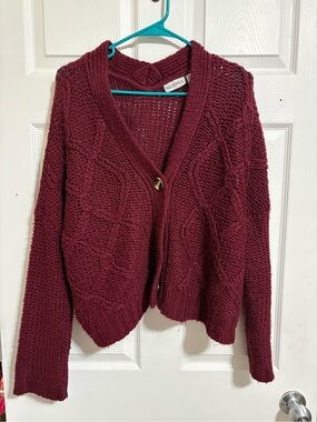 Women’s Cable Knit Cardigan Sweater - Burgundy